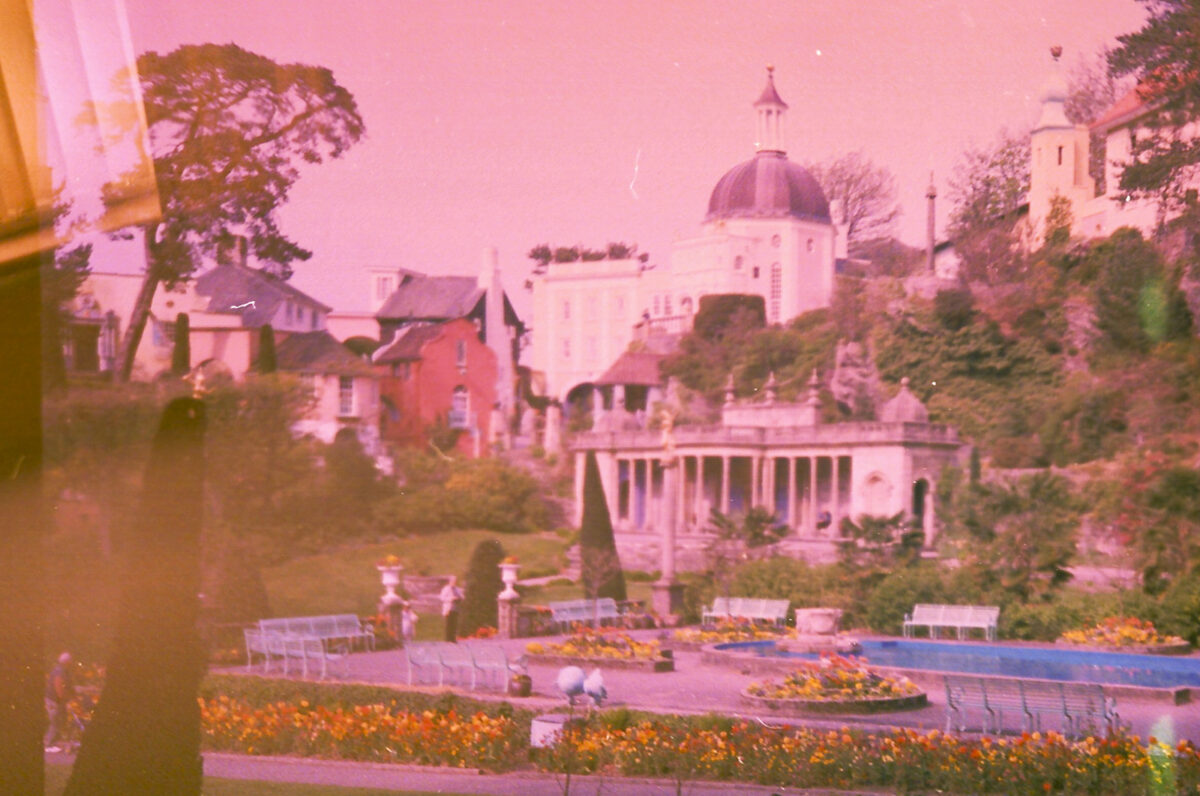 Photos from film found in old cameras - A picture of an oriental building