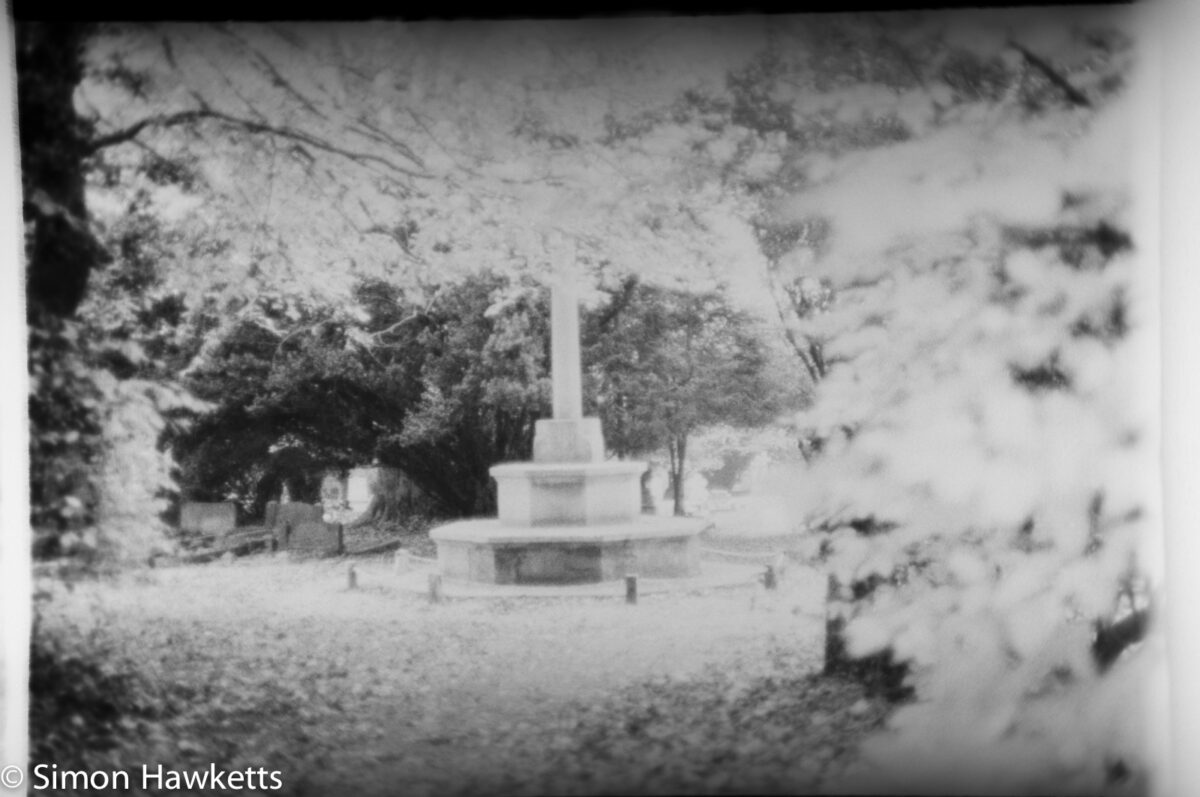 Caffenol-C-M sample pictures - Memorial in a churchyard