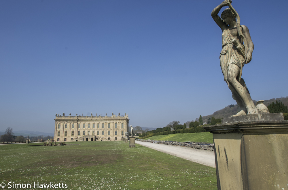 Chatsworth house pictures - statue and house