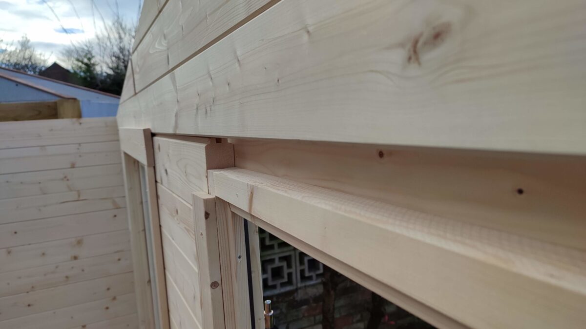 Gap at top of logs
