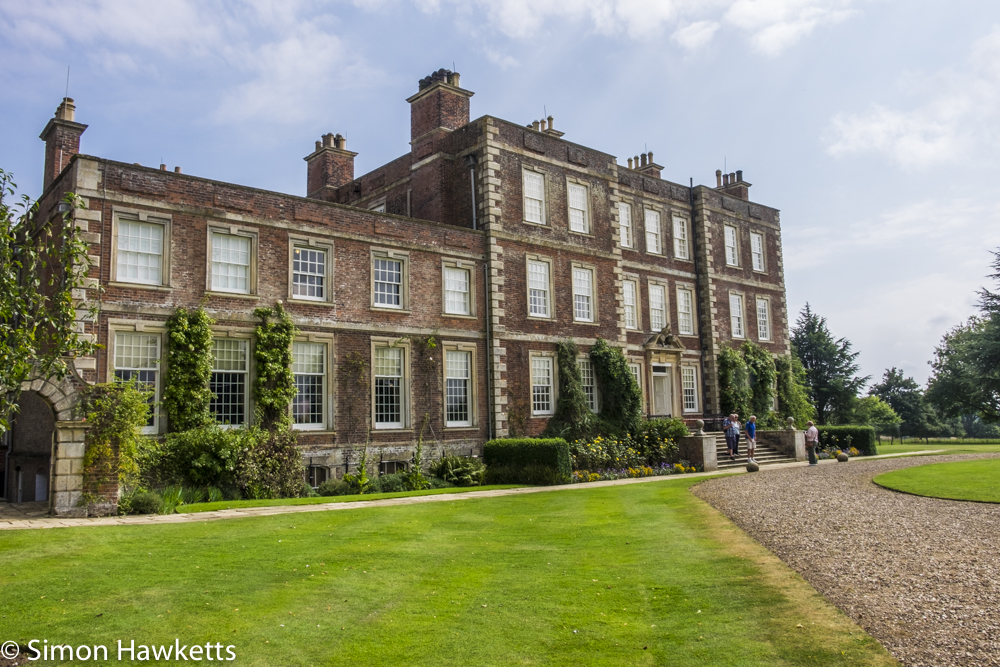 Gunby Hall holiday pictures with fuji x-t1 - The hall with lawn in front