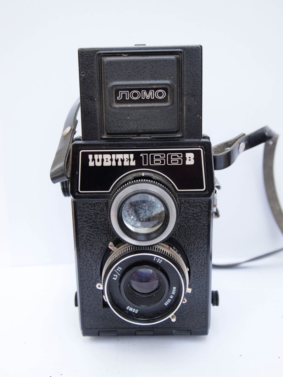 Lubitel 166B TLR - front view