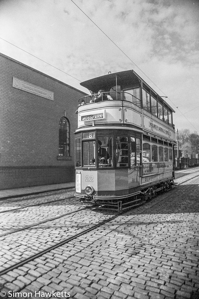 Pentax MZ-3 and Ilford HP5+ - Moss Park Tram