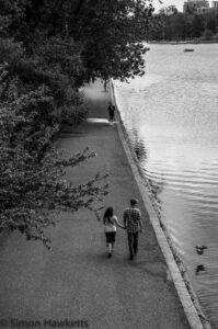 Couple by the Serpentine