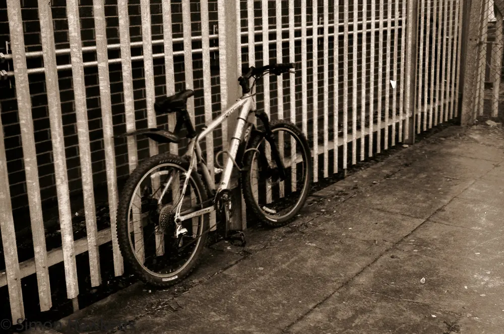 First film developed for 20 years ! 25 Yashica MG-1 sample pictures - Bike