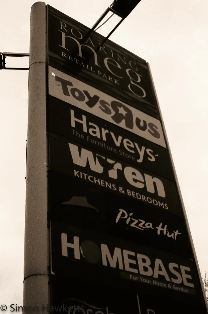 Yashica MG-1 sample pictures - Advertising board