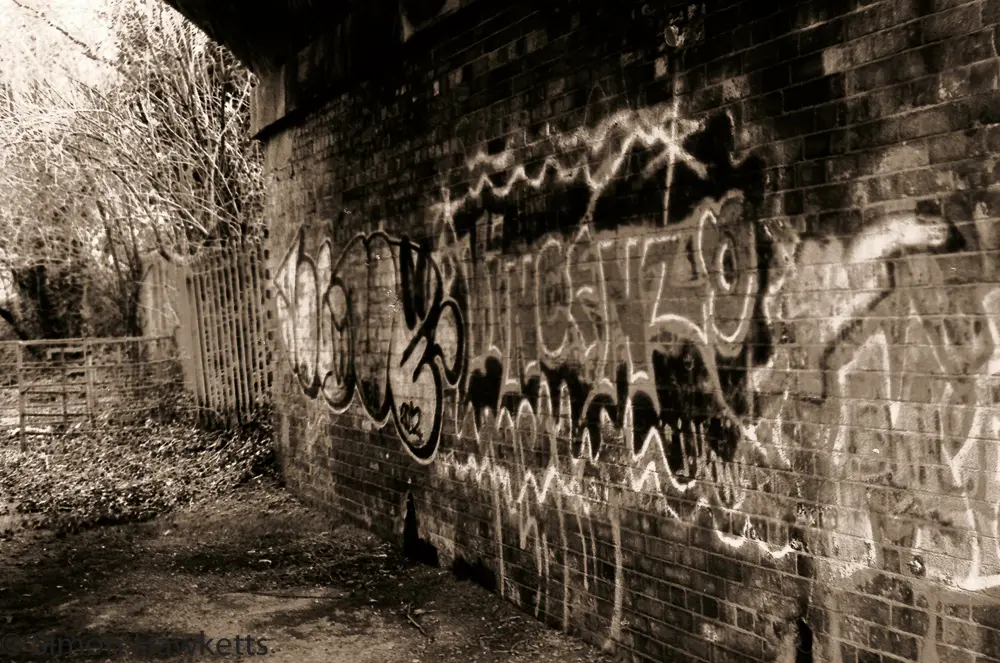 First film developed for 20 years ! 12 Yashica MG-1 sample pictures - Railway bridge graffiti