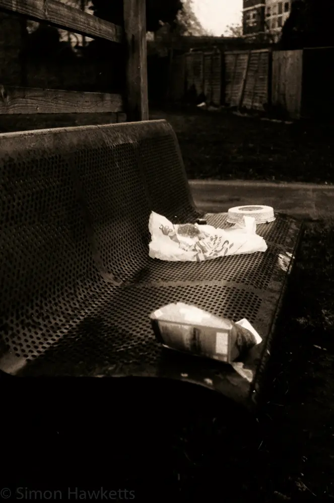 First film developed for 20 years ! 2 Yashica MG-1 sample pictures - Seat