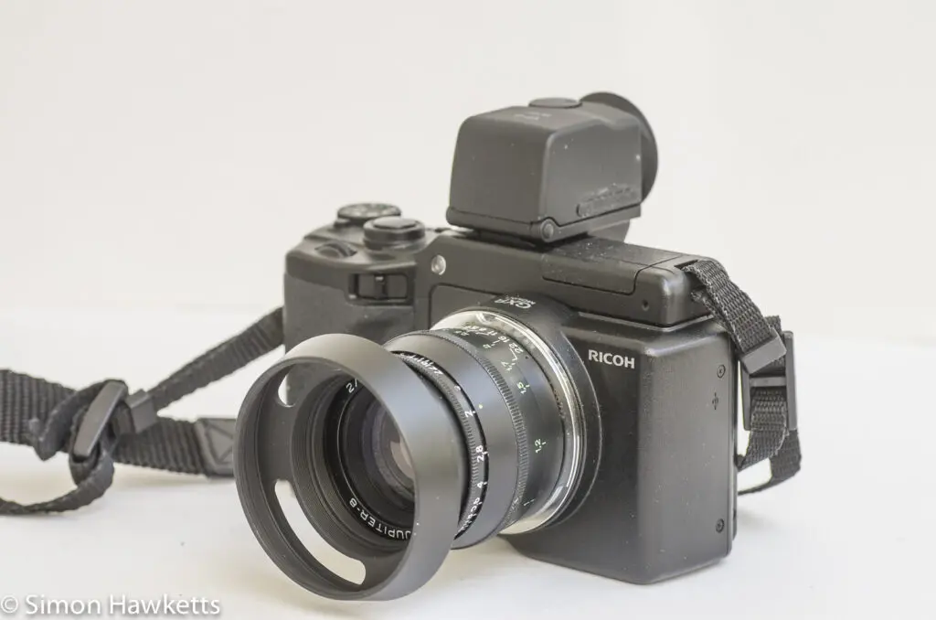 Ricoh GXR VF-2, the missing piece in the puzzle 6 ricoh gxr viewfinder vf 2 viewfinder fitted to gxr with leica mount and jupiter 8 lens front view